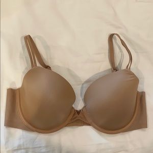 Victoria’s Secret lightly lined illusions bra